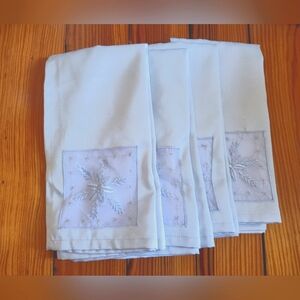 Nwot Martha Stewart baby blue poinsettia cloth napkins x4 embellished